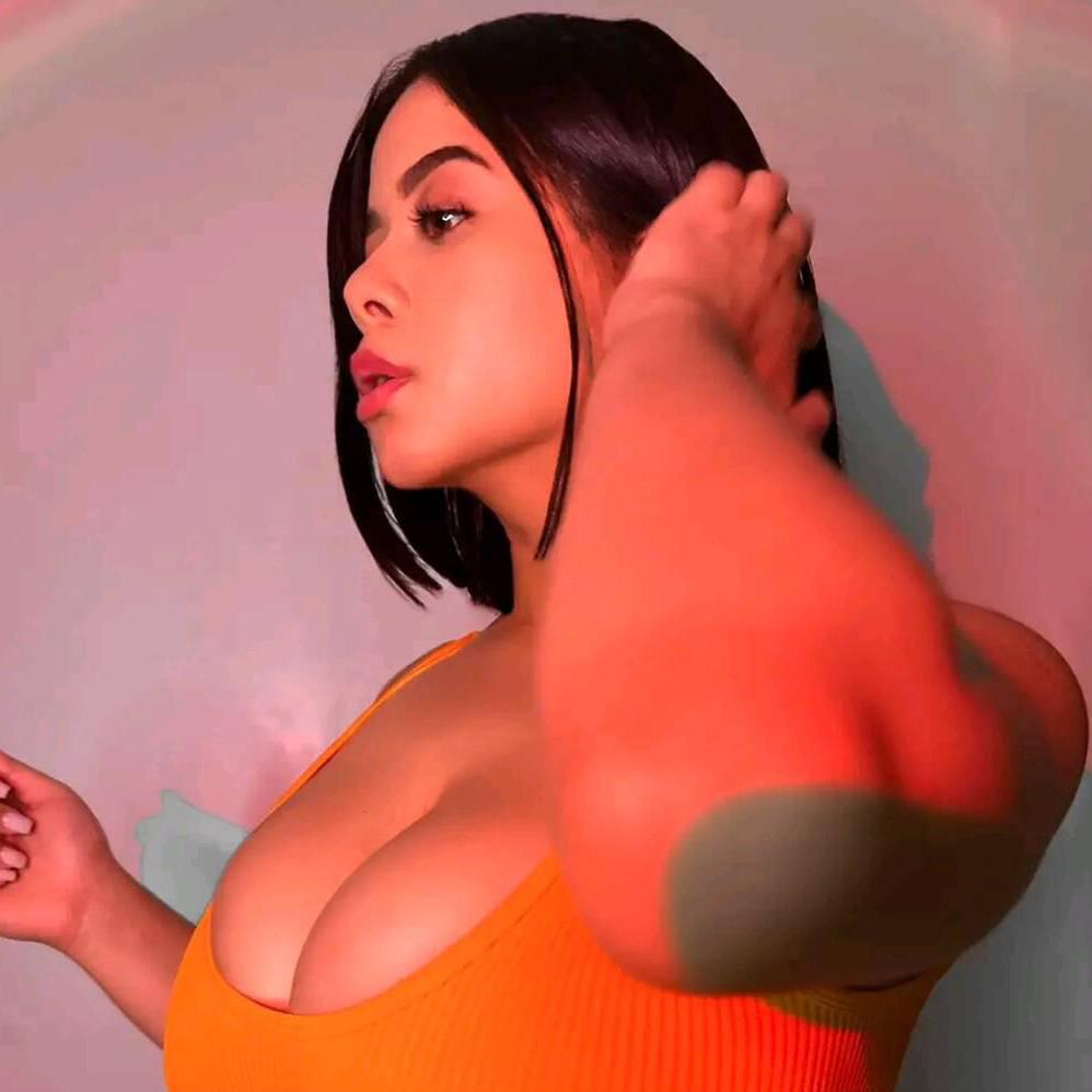 
                        Merveille
                     is Female Escorts. | Saguenay | Quebec | Canada | canadatopescorts.com 