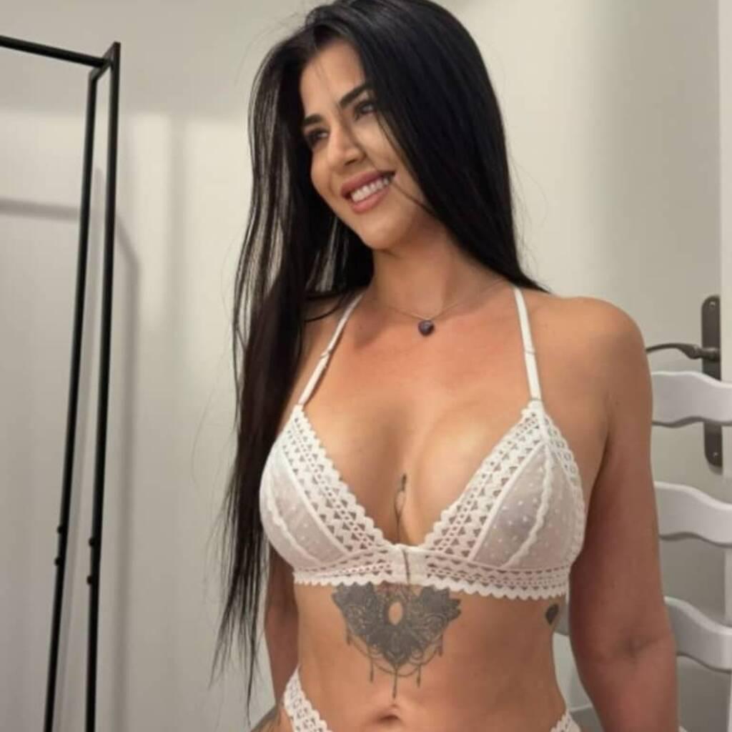 
                        Ruby
                     is Female Escorts. | Montreal | Quebec | Canada | canadatopescorts.com 