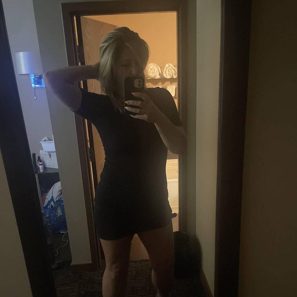 
                        Danni
                     is Female Escorts. | Grande Prairie | Alberta | Canada | canadatopescorts.com 