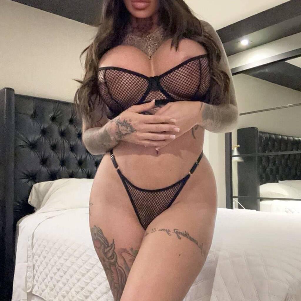 
                        Julia
                     is Female Escorts. | Niagara | Ontario | Canada | canadatopescorts.com 