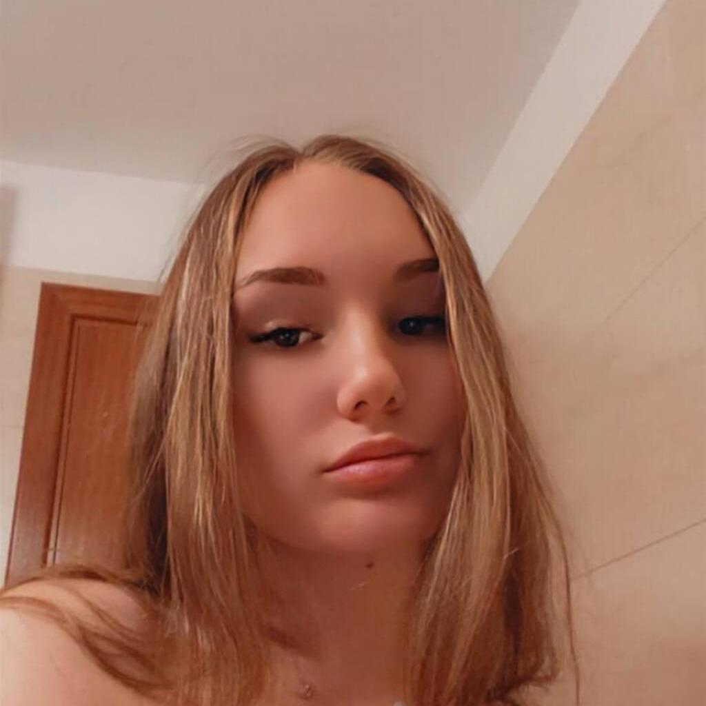 
                        Tristia
                     is Female Escorts. | Comox Balley | British Columbia | Canada | canadatopescorts.com 