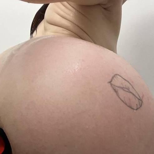 
                        Tatianna
                     is Female Escorts. | Kelowna | British Columbia | Canada | canadatopescorts.com 