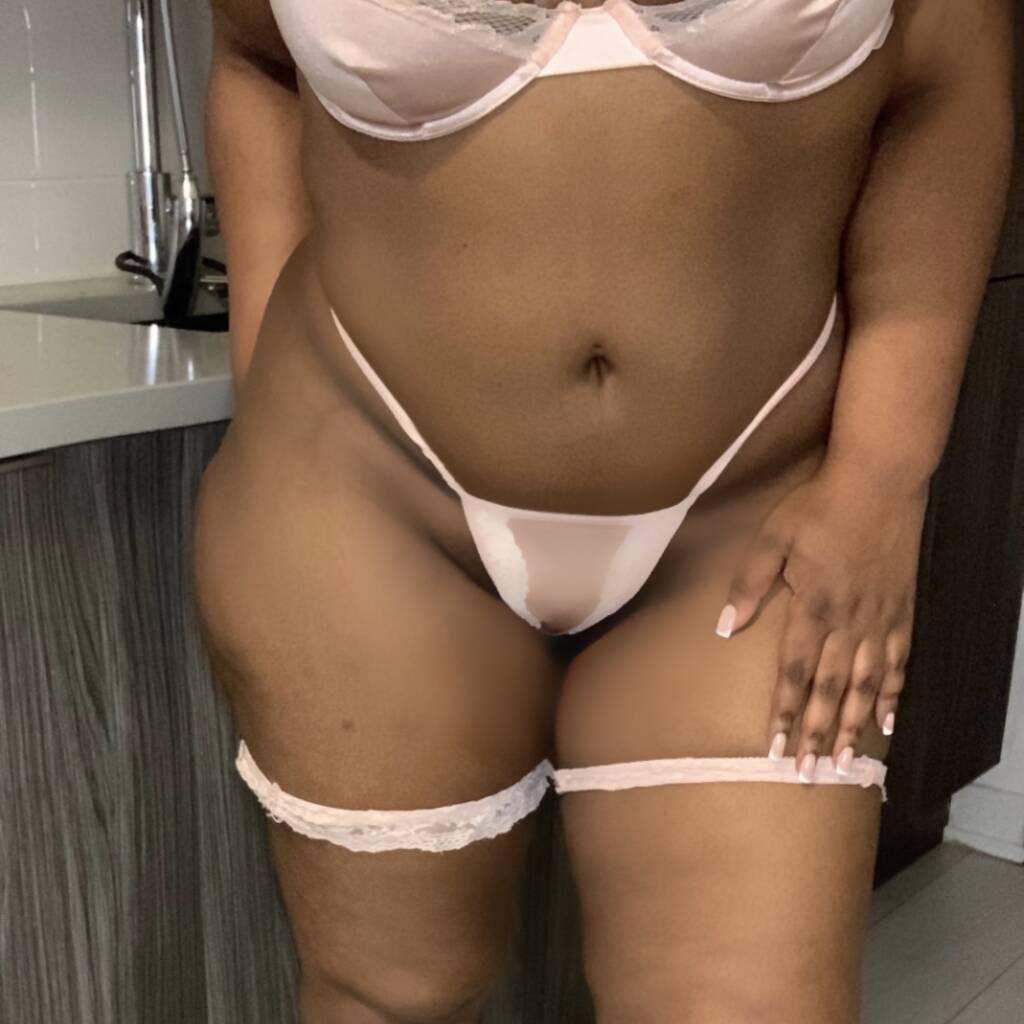 
                        Pariis )
                     is Female Escorts. | Calgary | Alberta | Canada | canadatopescorts.com 