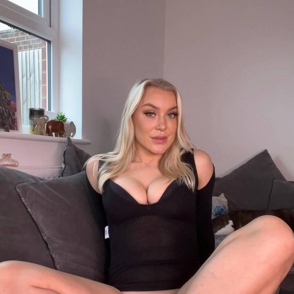 
                        Arianna  luna
                     is Female Escorts. | St. Albert | Alberta | Canada | canadatopescorts.com 