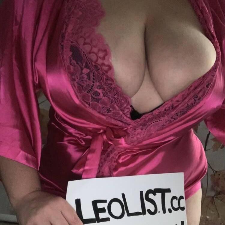 
                        Lauryn
                     is Female Escorts. | Kelowna | British Columbia | Canada | canadatopescorts.com 