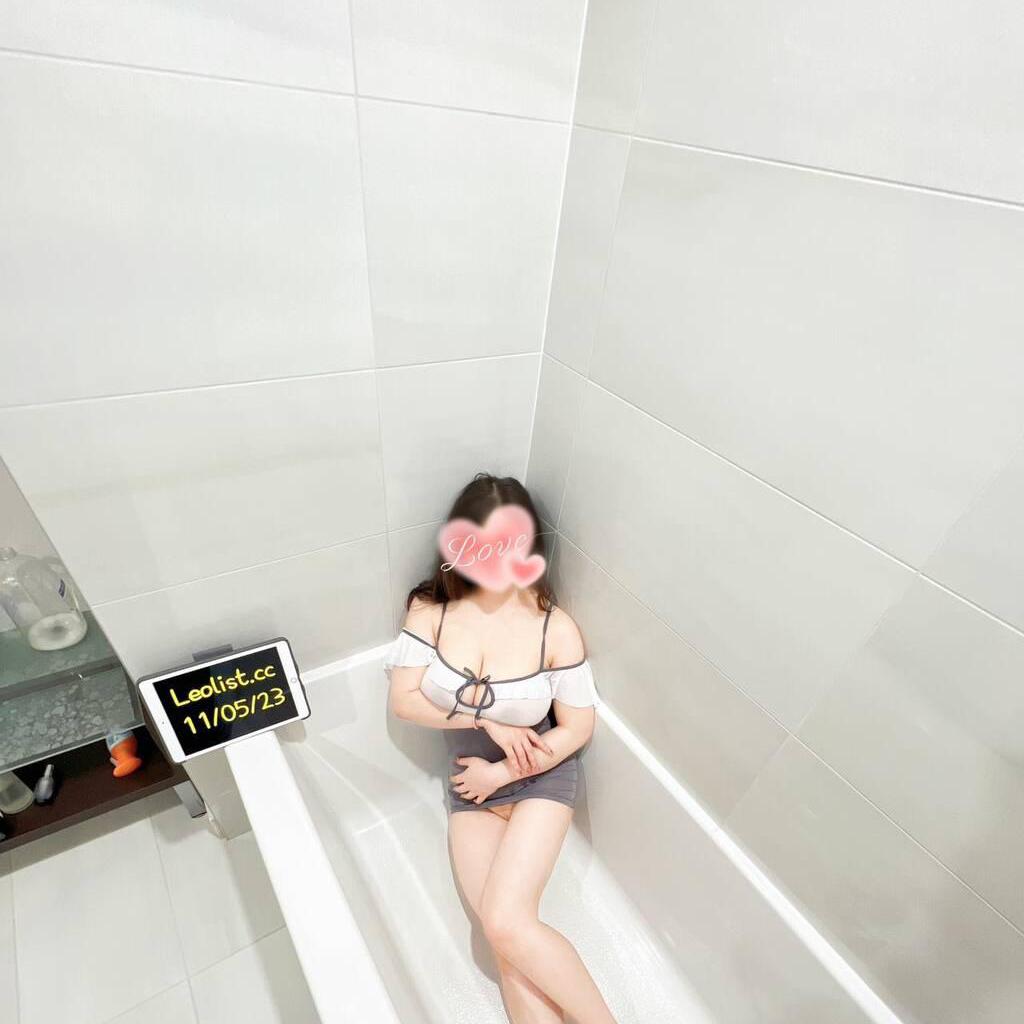 
                        Lemon
                     is Female Escorts. | Vancouver | British Columbia | Canada | canadatopescorts.com 