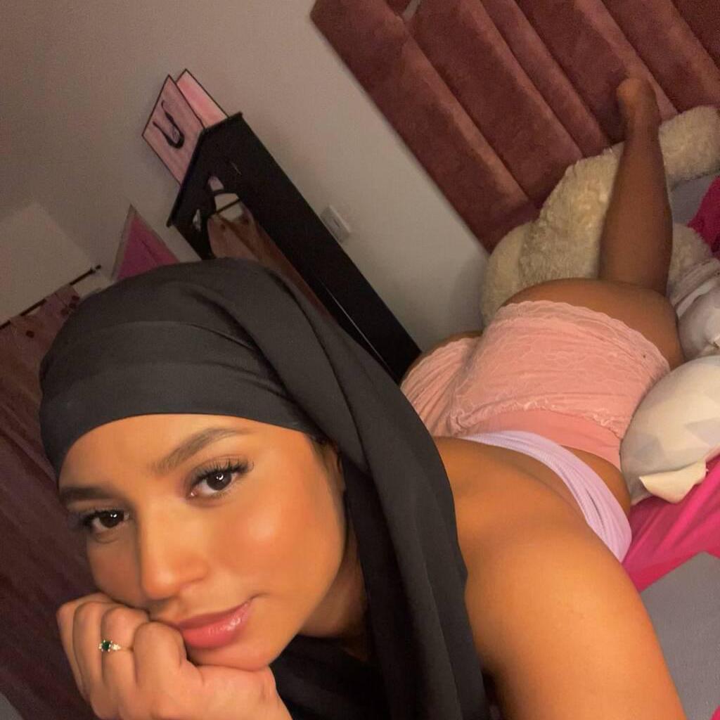 
                        Aaliyah
                     is Female Escorts. | belleville | Ontario | Canada | canadatopescorts.com 