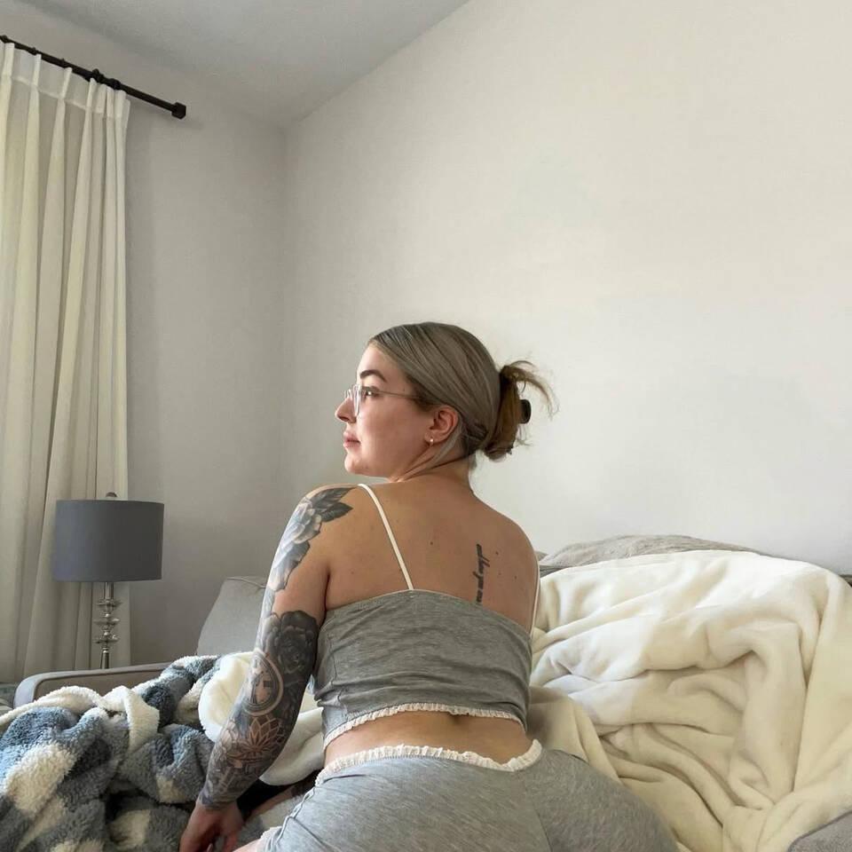 
                        Lenna
                     is Female Escorts. | Sault Ste Marie | Ontario | Canada | canadatopescorts.com 