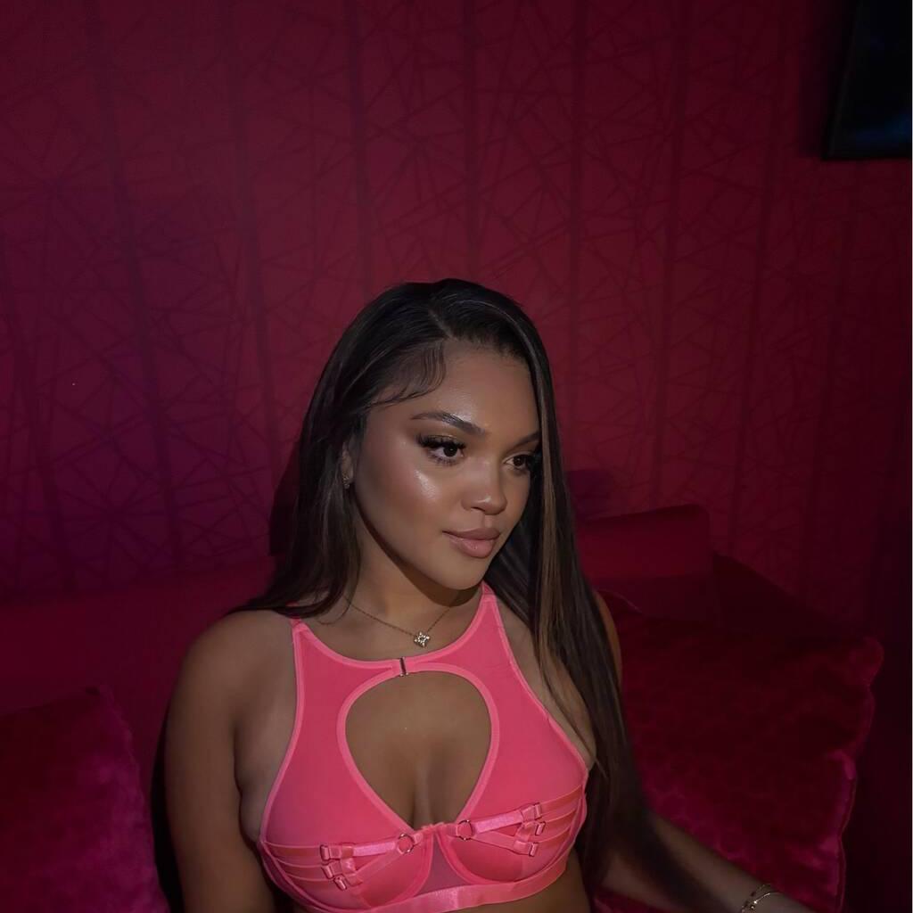 
                        Gigi
                     is Female Escorts. | Toronto | Ontario | Canada | canadatopescorts.com 
