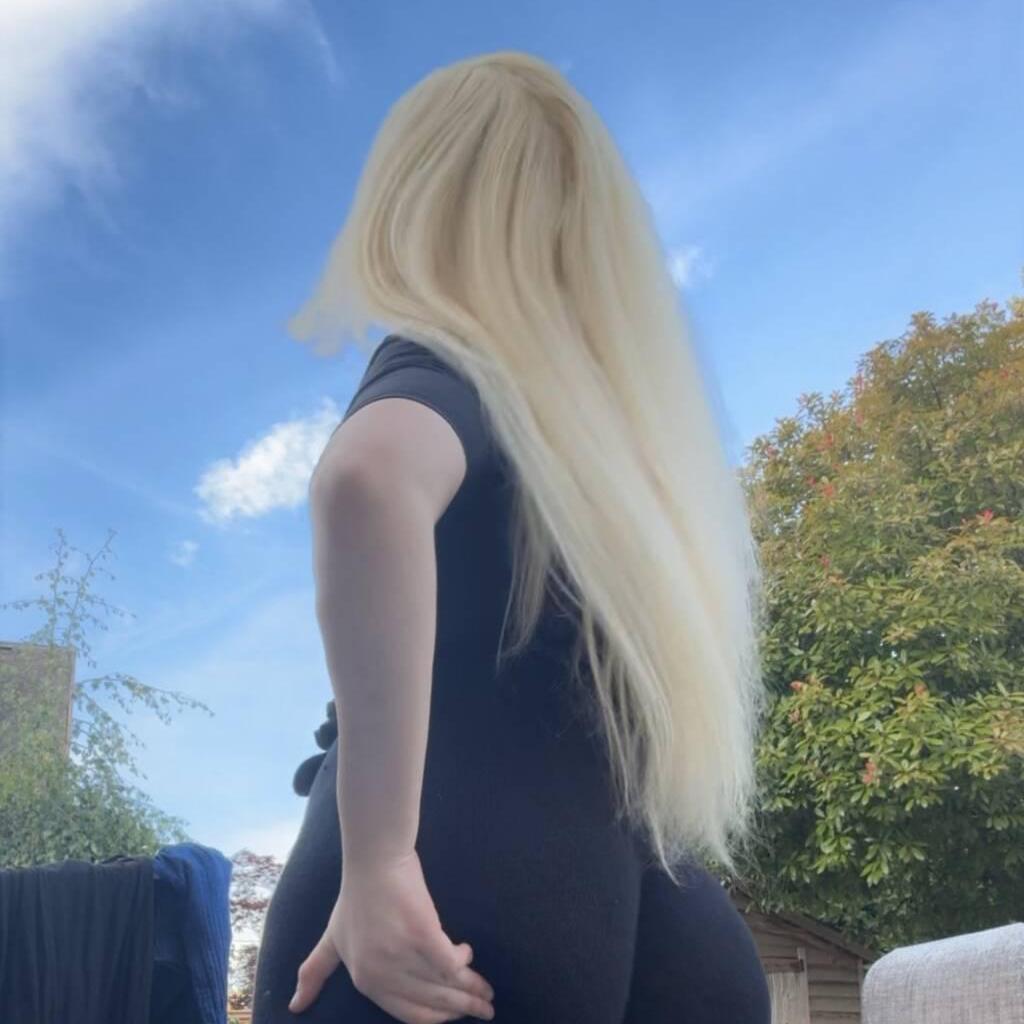 
                        claire
                     is Female Escorts. | Comox Balley | British Columbia | Canada | canadatopescorts.com 
