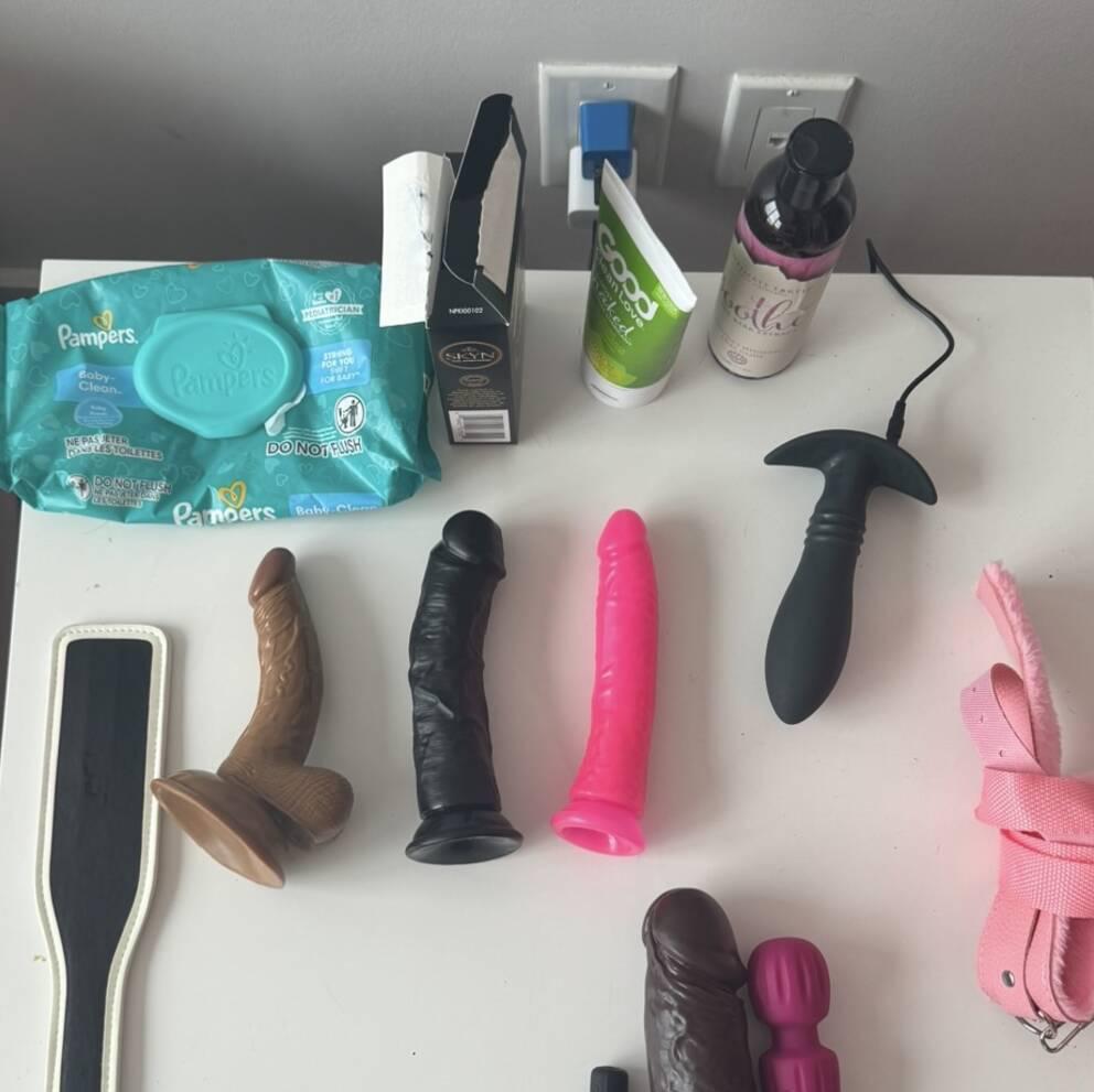 
                        Raven
                     is Female Escorts. | Barrie | Ontario | Canada | canadatopescorts.com 