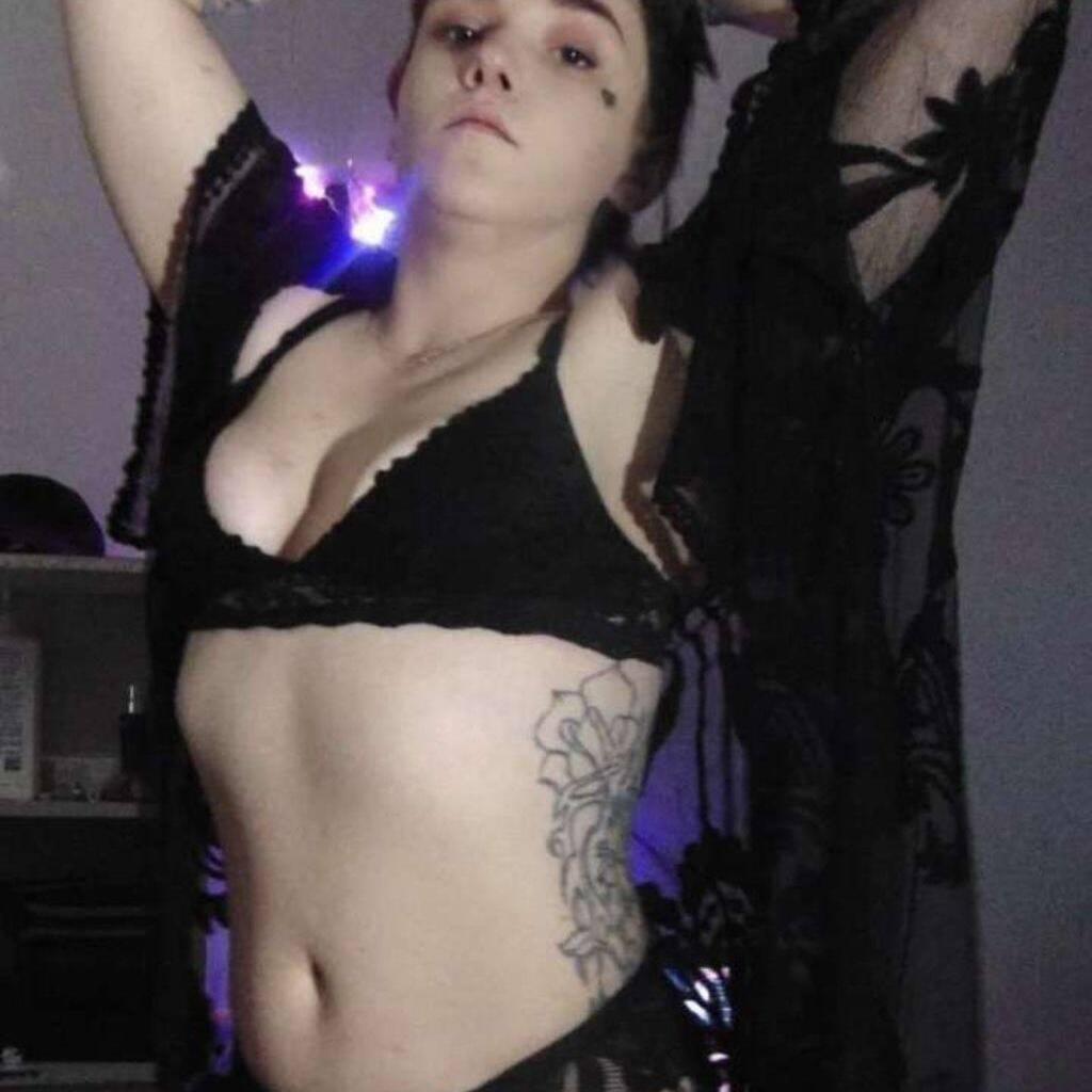 
                        Cynthia
                     is Female Escorts. | Sault Ste Marie | Ontario | Canada | canadatopescorts.com 