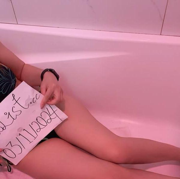 
                        Lily
                     is Female Escorts. | Regina | Saskatchewan | Canada | canadatopescorts.com 