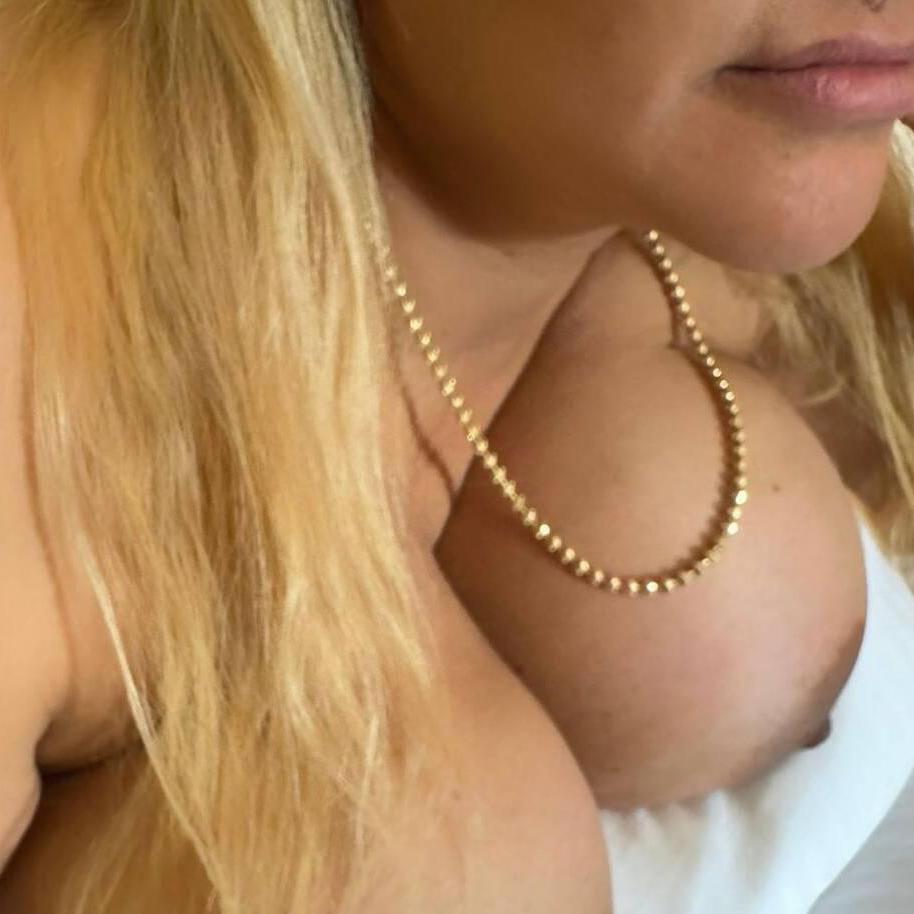 
                        Natalia
                     is Female Escorts. | Toronto | Ontario | Canada | canadatopescorts.com 