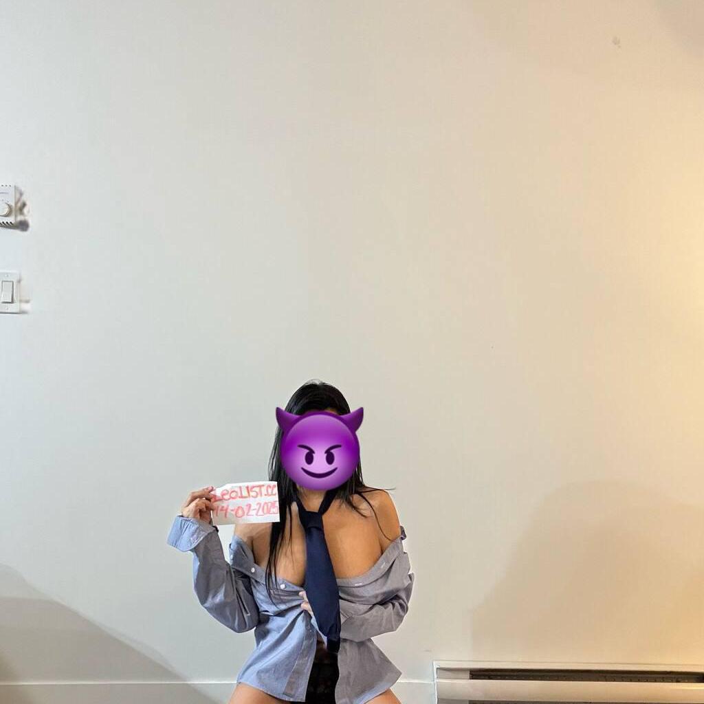
                        Camila and Caroline
                     is Female Escorts. | Vancouver | British Columbia | Canada | canadatopescorts.com 