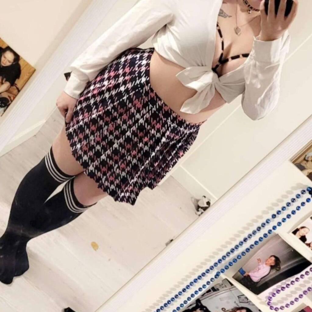 
                        Sarah
                     is Female Escorts. | Brandon | Manitoba | Canada | canadatopescorts.com 
