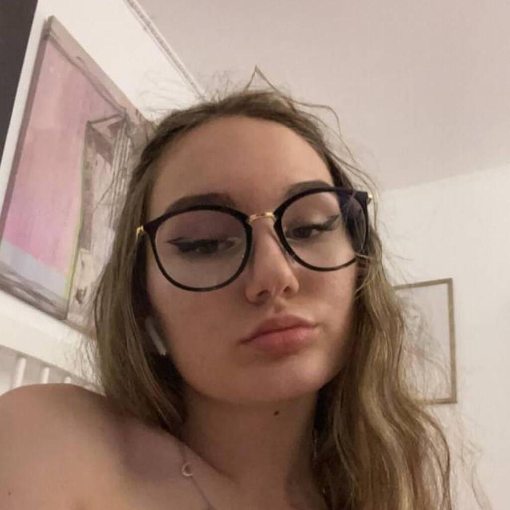 
                        Elizabeth
                     is Female Escorts. | Winnipeg | Manitoba | Canada | canadatopescorts.com 