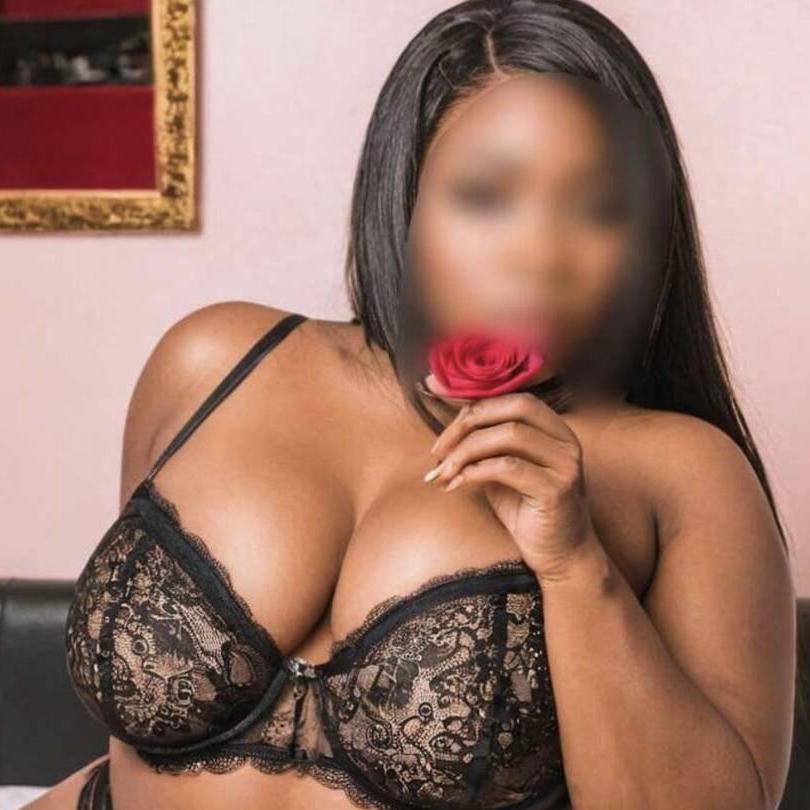 
                        Dona
                     is Female Escorts. | Quebec City | Quebec | Canada | canadatopescorts.com 