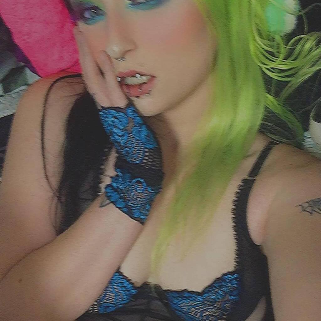 
                        sinful siren
                     is Female Escorts. | Calgary | Alberta | Canada | canadatopescorts.com 