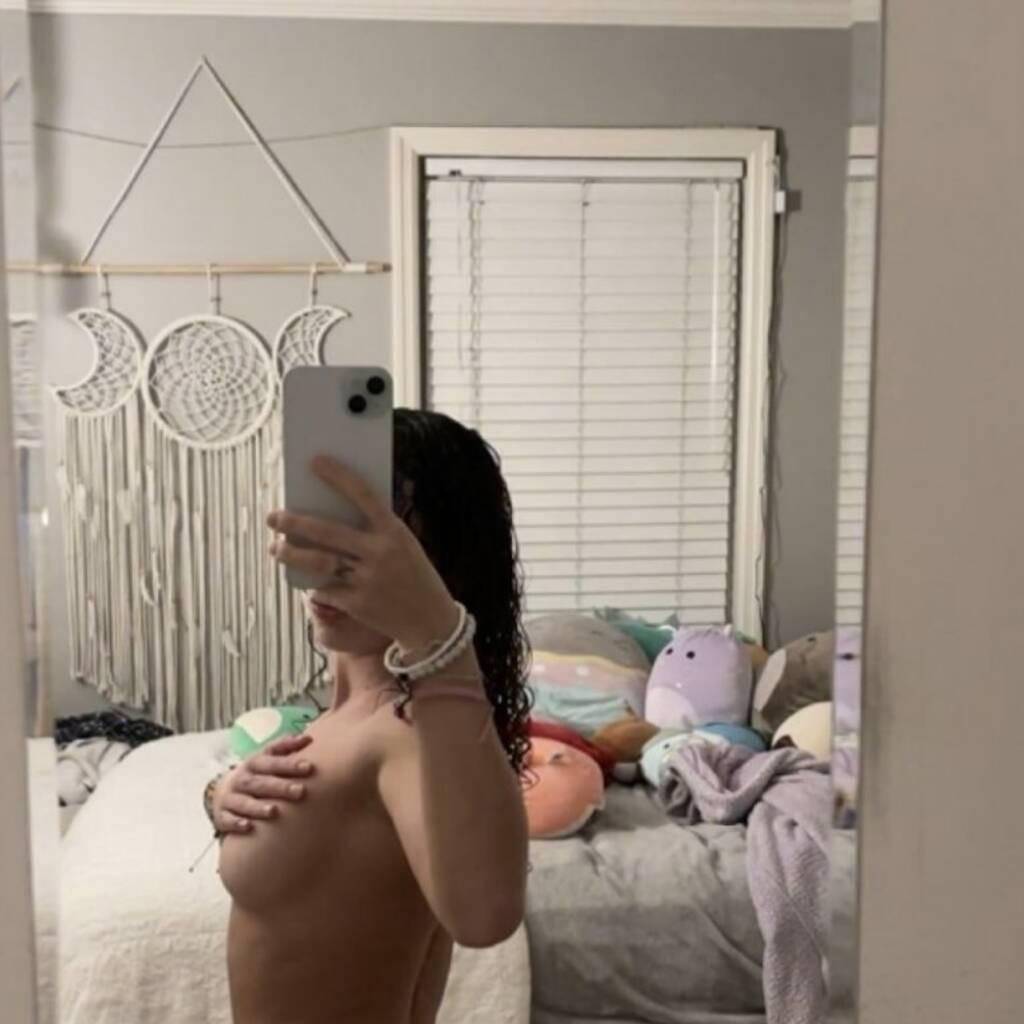 
                        Lisa
                     is Female Escorts. | Quebec City | Quebec | Canada | canadatopescorts.com 