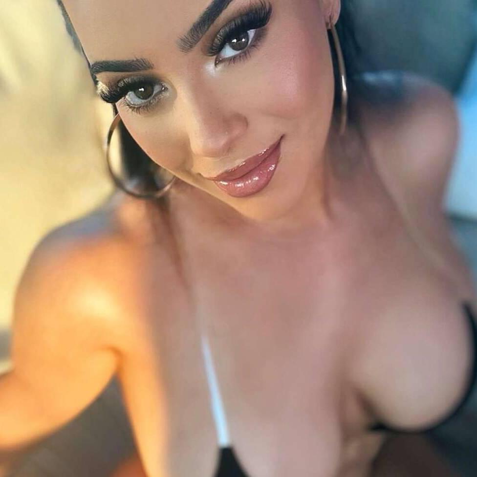 
                        Eva
                     is Female Escorts. | Sherbrooke | Quebec | Canada | canadatopescorts.com 