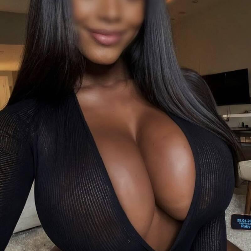 
                        RUBY
                     is Female Escorts. | Ft Mcmurray | Alberta | Canada | canadatopescorts.com 