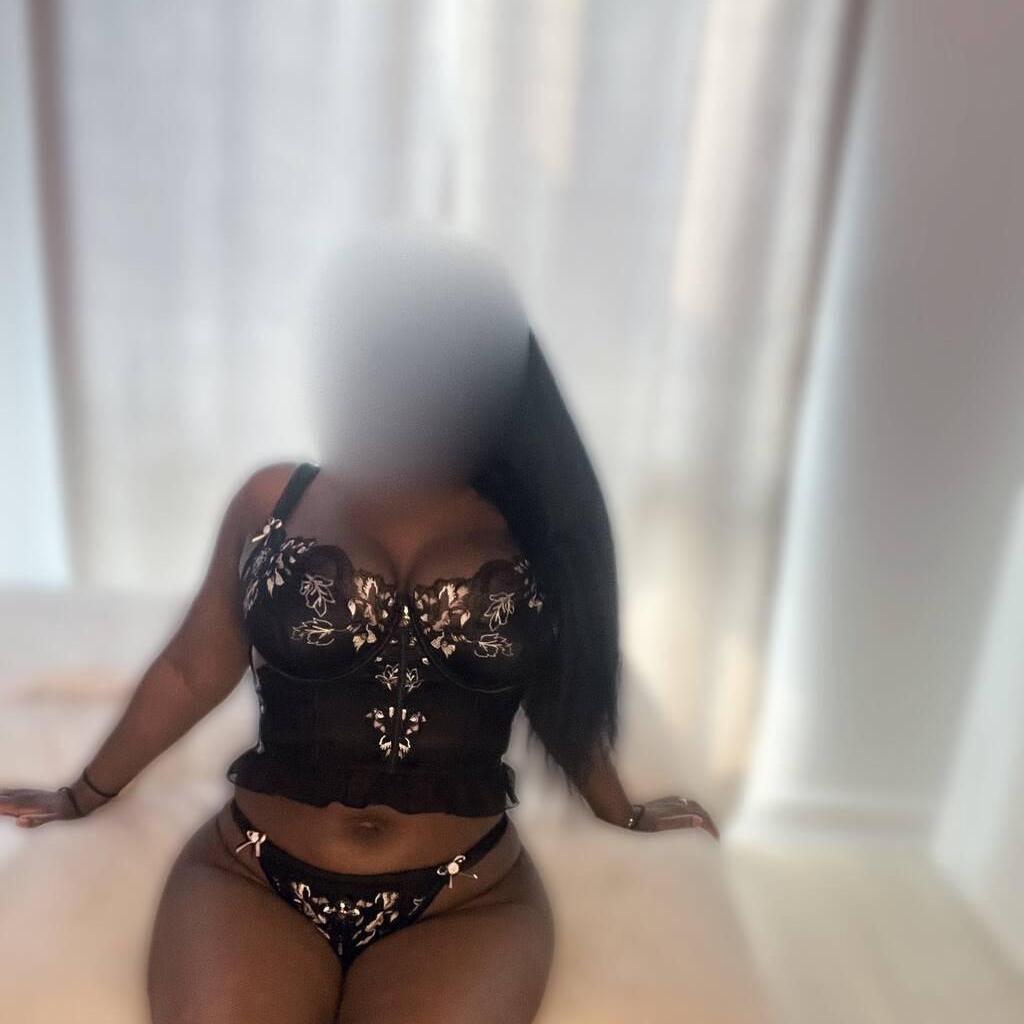 
                        Mia
                     is Female Escorts. | Quebec City | Quebec | Canada | canadatopescorts.com 