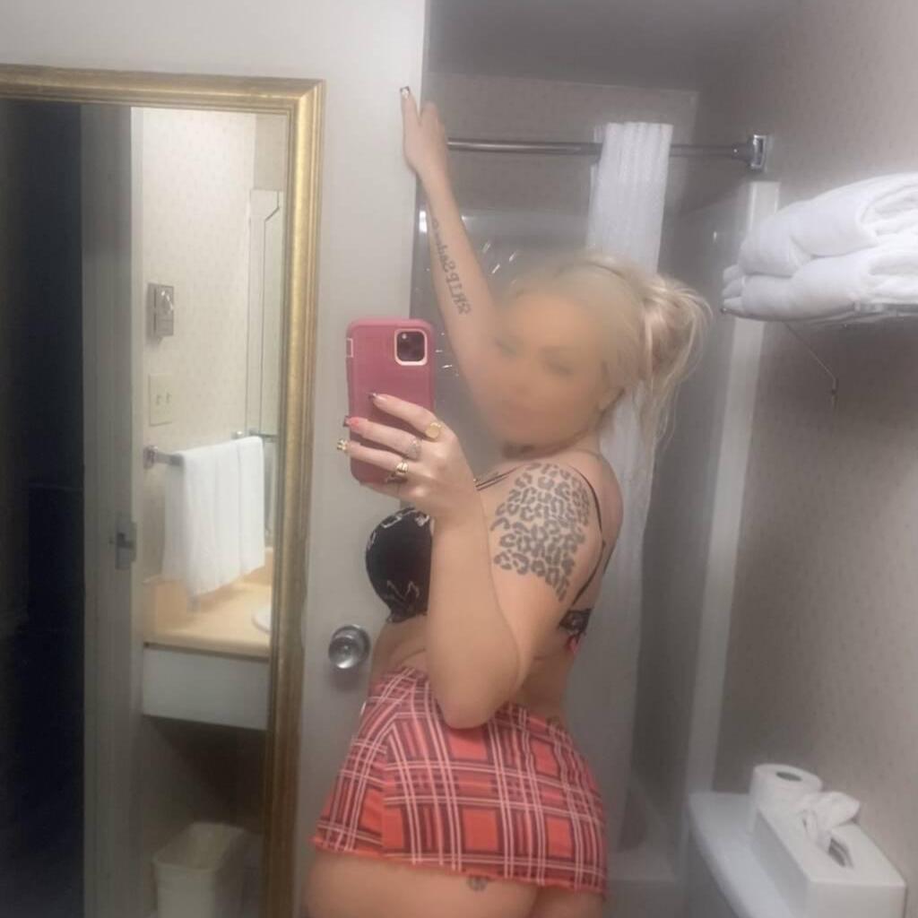 
                        Abelle - CaSh $$
                     is Female Escorts. | Sherbrooke | Quebec | Canada | canadatopescorts.com 