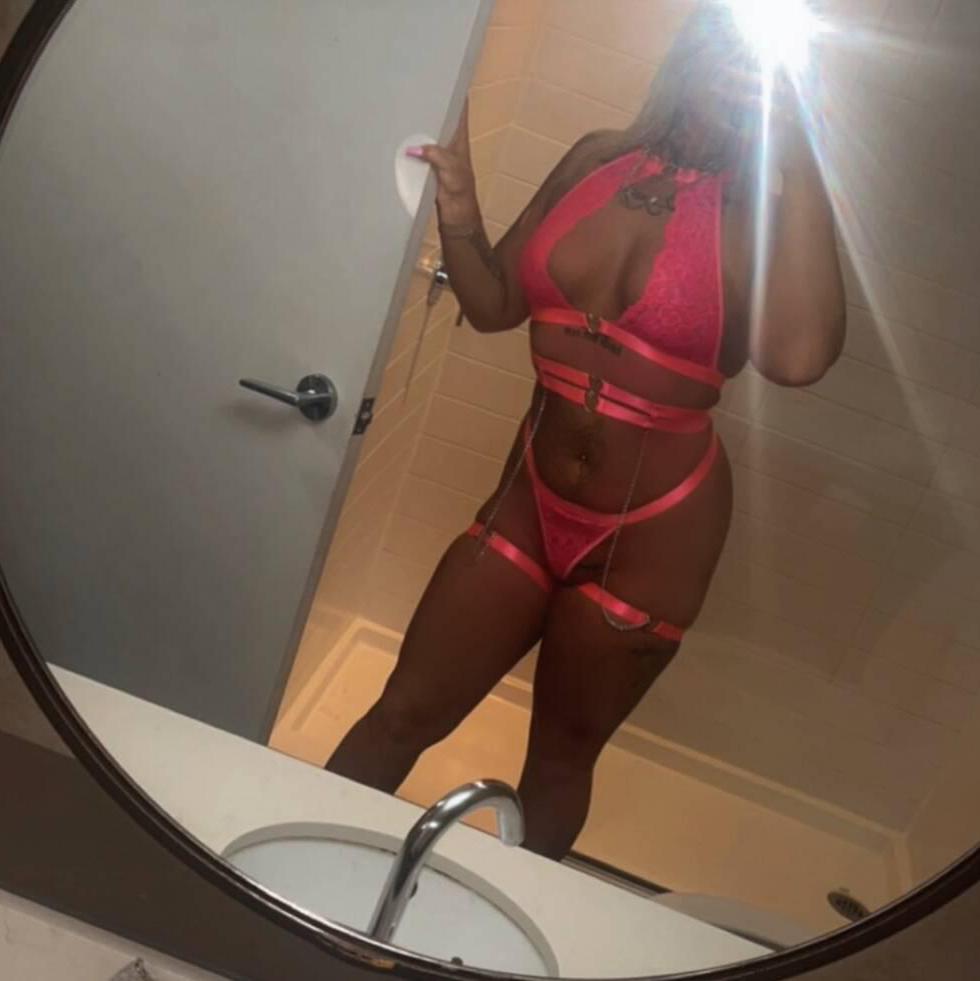 
                        Abelle - CaSh $$
                     is Female Escorts. | Sherbrooke | Quebec | Canada | canadatopescorts.com 