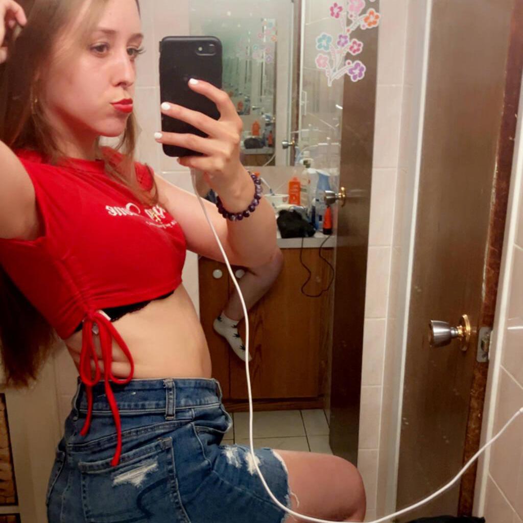 
                        Bella
                     is Female Escorts. | Medicine Hat | Alberta | Canada | canadatopescorts.com 