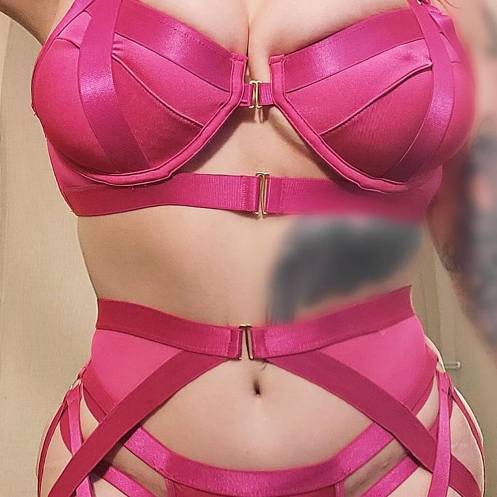 
                        Chloee Rose
                     is Female Escorts. | Niagara | Ontario | Canada | canadatopescorts.com 