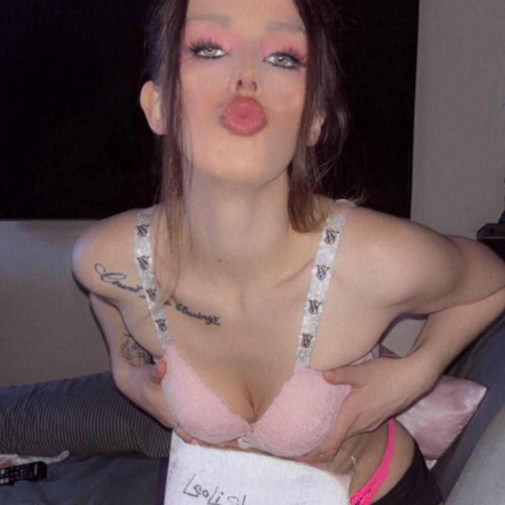 
                        ℬ𝓇𝒾𝑒𝓁𝓁𝑒
                     is Female Escorts. | Sunshine Coast | British Columbia | Canada | canadatopescorts.com 