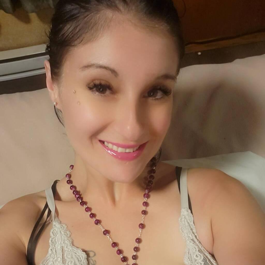 
                        Kelly
                     is Female Escorts. | Montreal | Quebec | Canada | canadatopescorts.com 