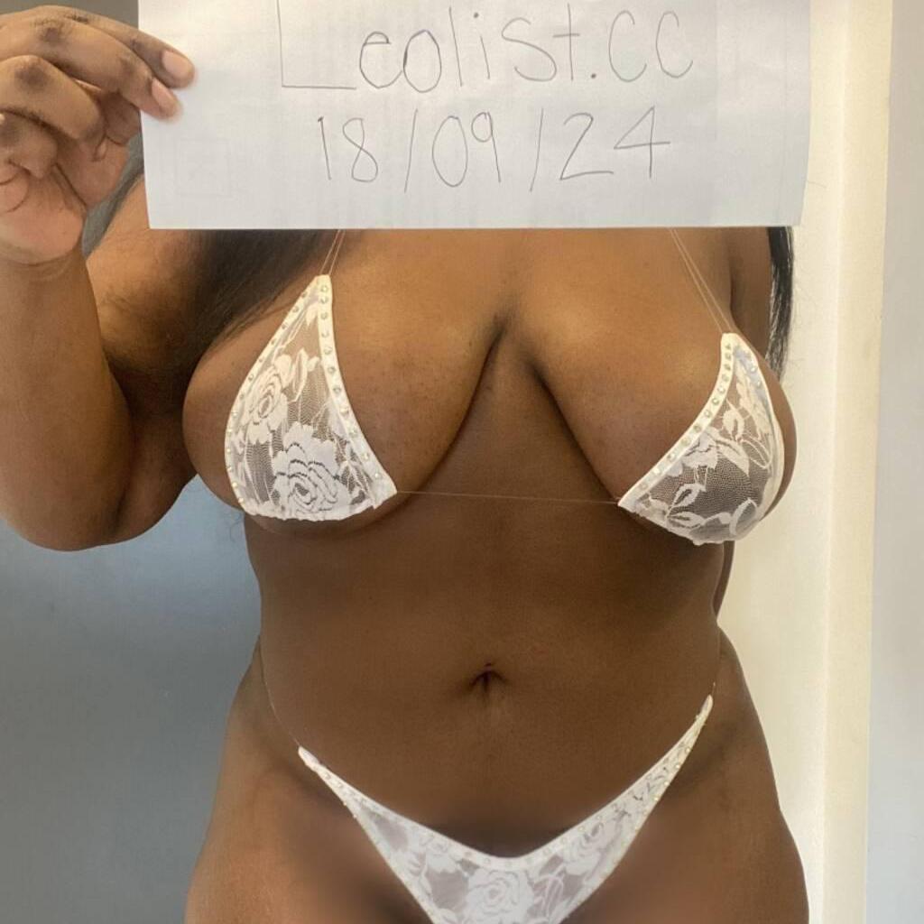 
                        New babe Pariis)
                     is Female Escorts. | Niagara | Ontario | Canada | canadatopescorts.com 