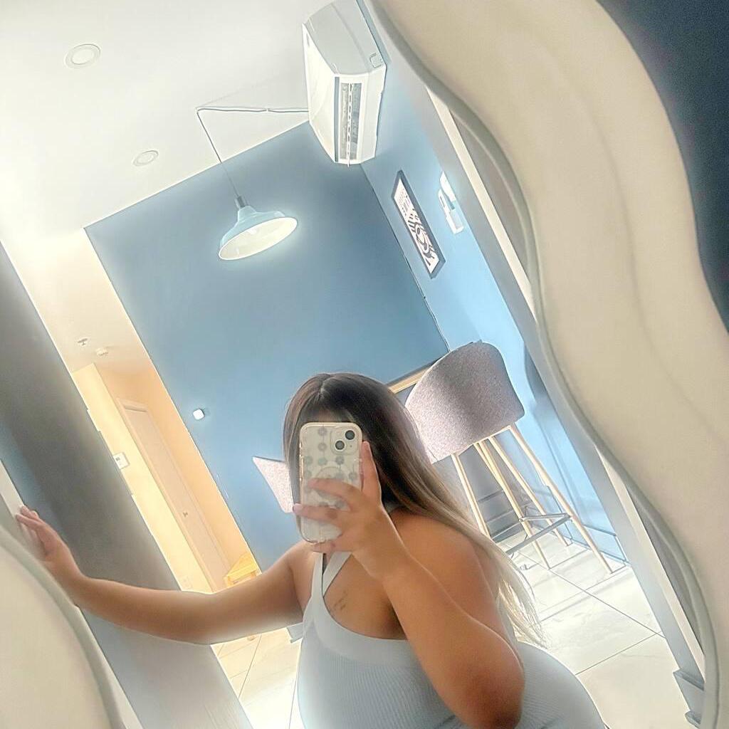 
                        Bella
                     is Female Escorts. | Montreal | Quebec | Canada | canadatopescorts.com 
