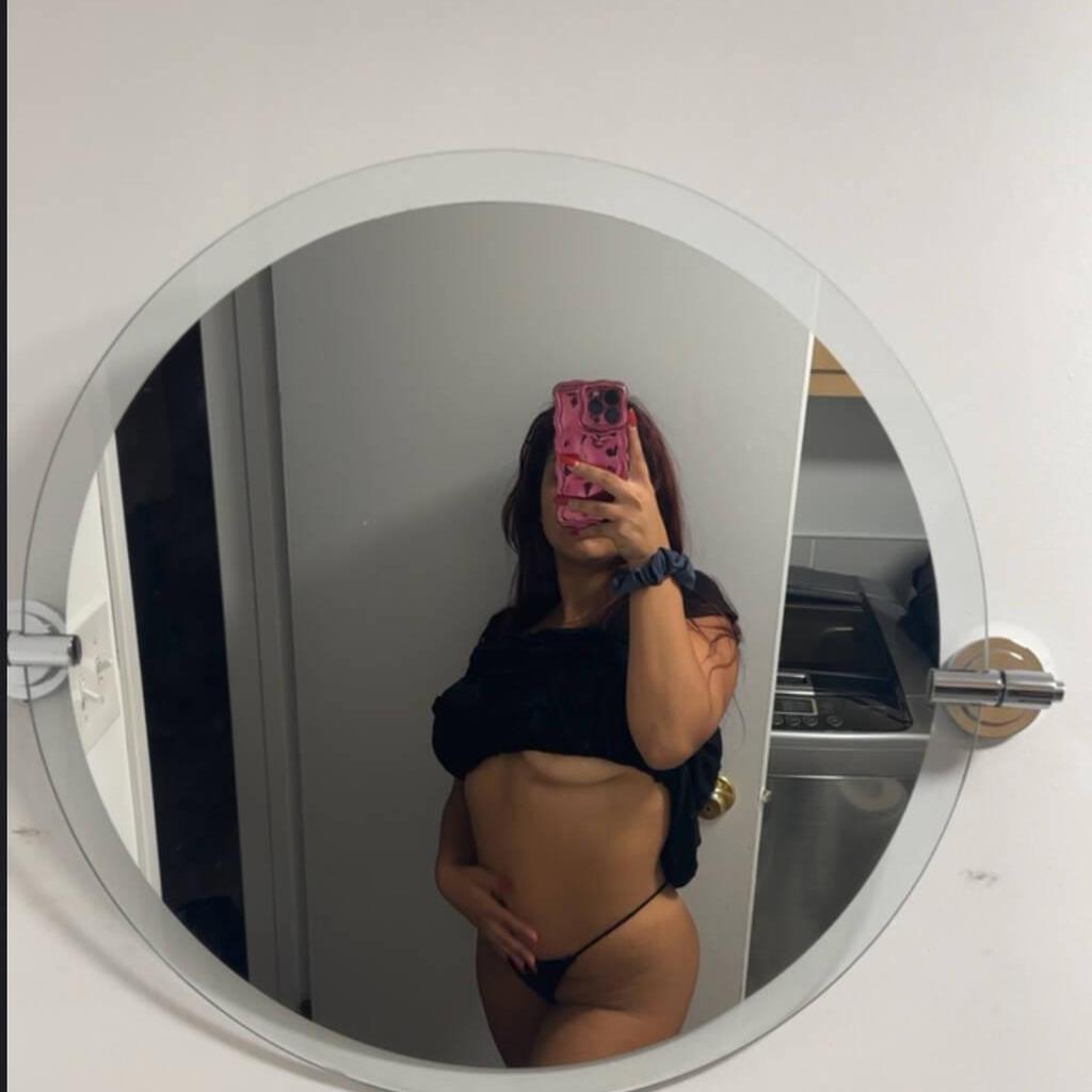
                        Mia
                     is Female Escorts. | Montreal | Quebec | Canada | canadatopescorts.com 