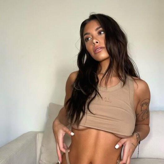 
                        stella
                     is Female Escorts. | Sherbrooke | Quebec | Canada | canadatopescorts.com 