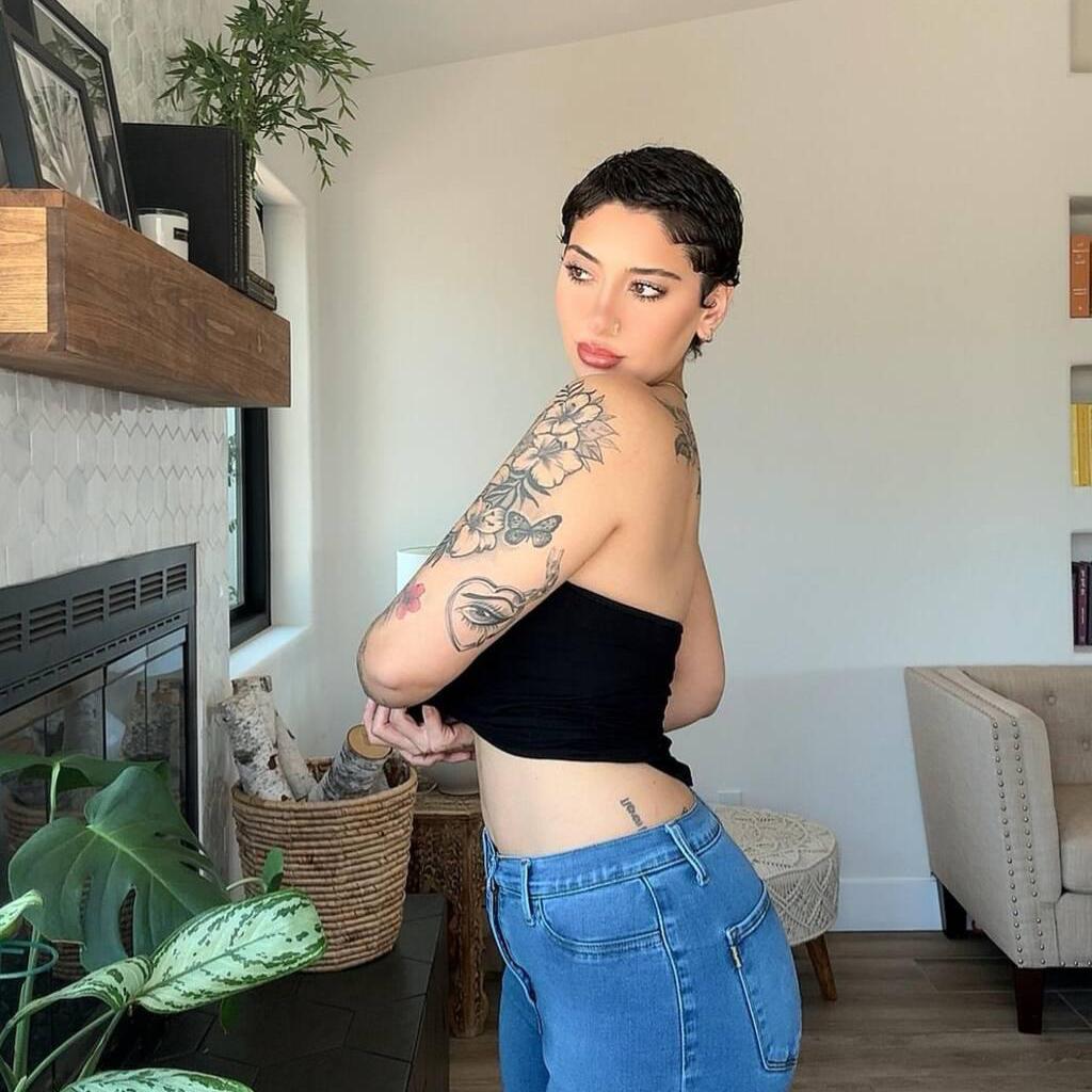 
                        Rose
                     is Female Escorts. | Sarnia | Ontario | Canada | canadatopescorts.com 