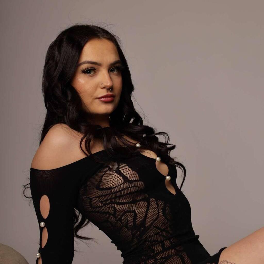 
                        Natasha
                     is Female Escorts. | windsor | Ontario | Canada | canadatopescorts.com 