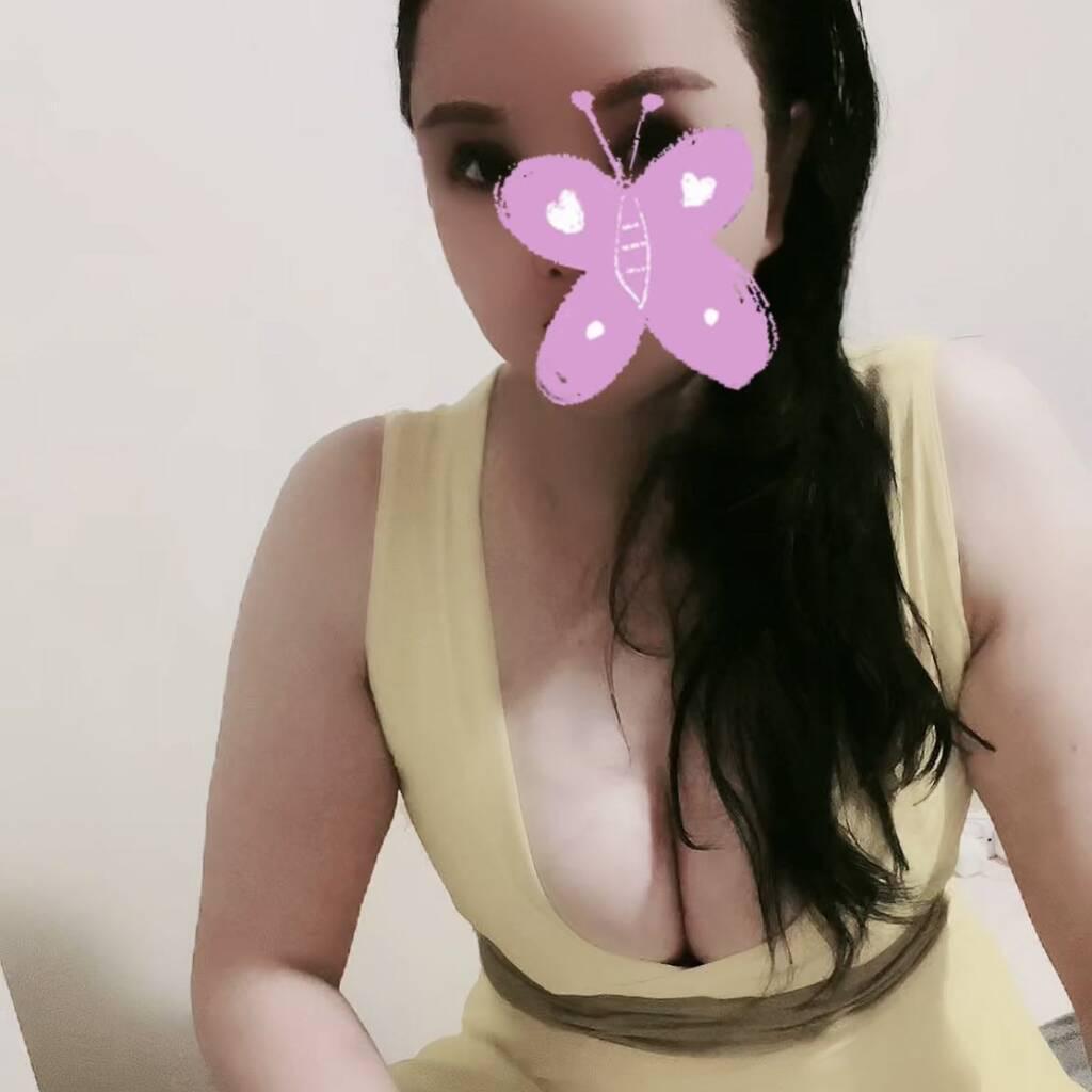 
                        Bebe
                     is Female Escorts. | Vancouver | British Columbia | Canada | canadatopescorts.com 