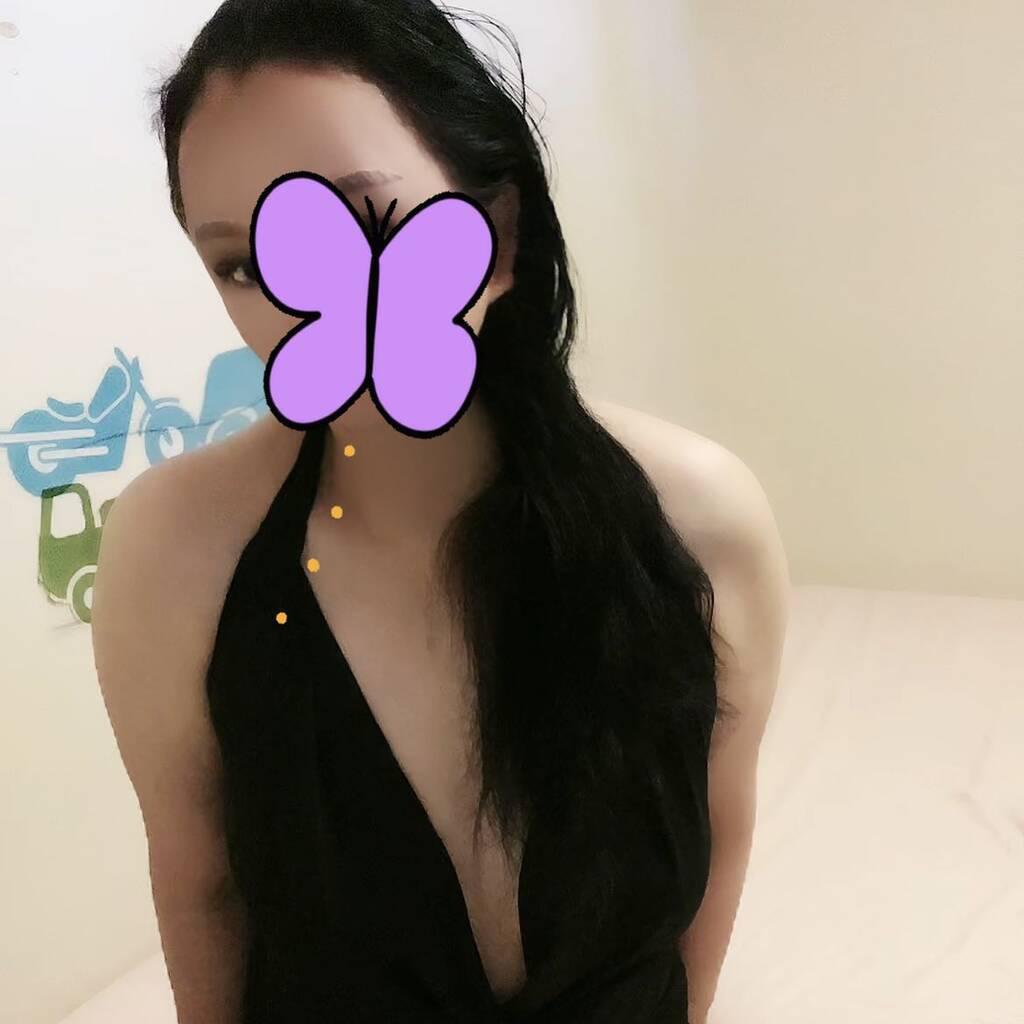 
                        Bebe
                     is Female Escorts. | Vancouver | British Columbia | Canada | canadatopescorts.com 
