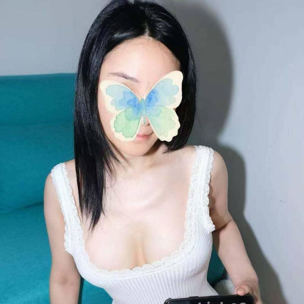 
                        Chloe
                     is Female Escorts. | Vancouver | British Columbia | Canada | canadatopescorts.com 