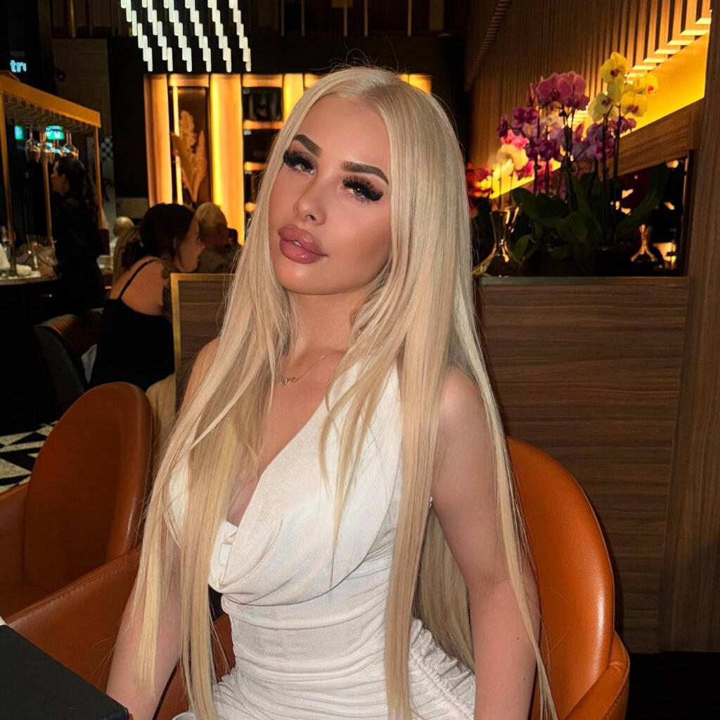 
                        Barbie
                     is Female Escorts. | Edmonton | Alberta | Canada | canadatopescorts.com 