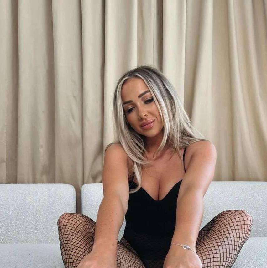 
                        Lina
                     is Female Escorts. | Sherbrooke | Quebec | Canada | canadatopescorts.com 