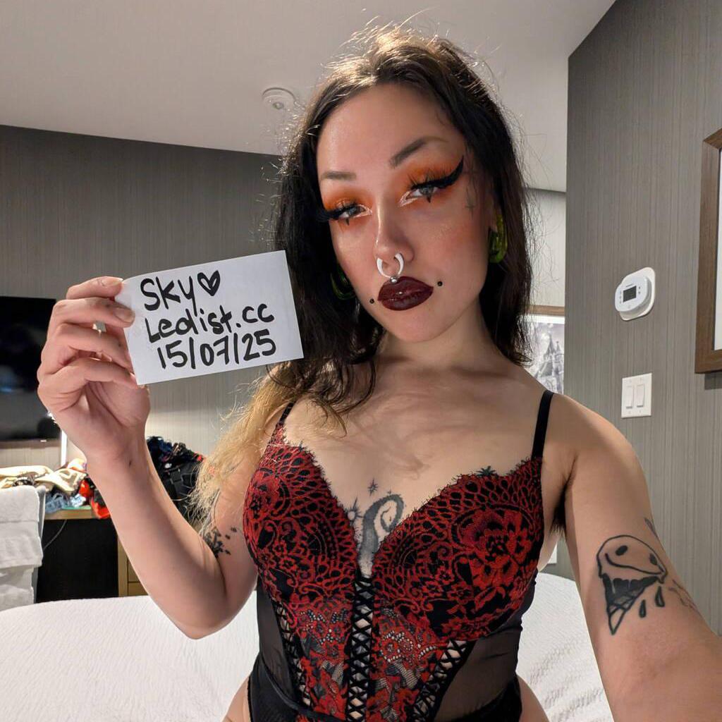 
                        Sky
                     is Female Escorts. | Niagara | Ontario | Canada | canadatopescorts.com 