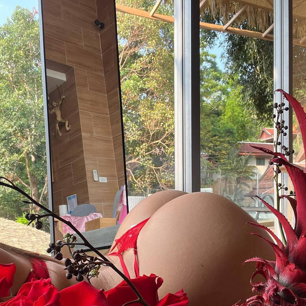 
                        Klaudene
                     is Female Escorts. | Saguenay | Quebec | Canada | canadatopescorts.com 