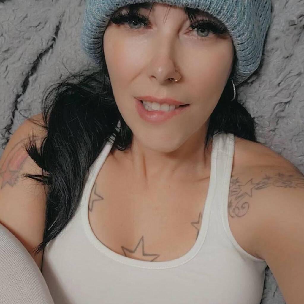 
                        JEANIE
                     is Female Escorts. | Comox Balley | British Columbia | Canada | canadatopescorts.com 