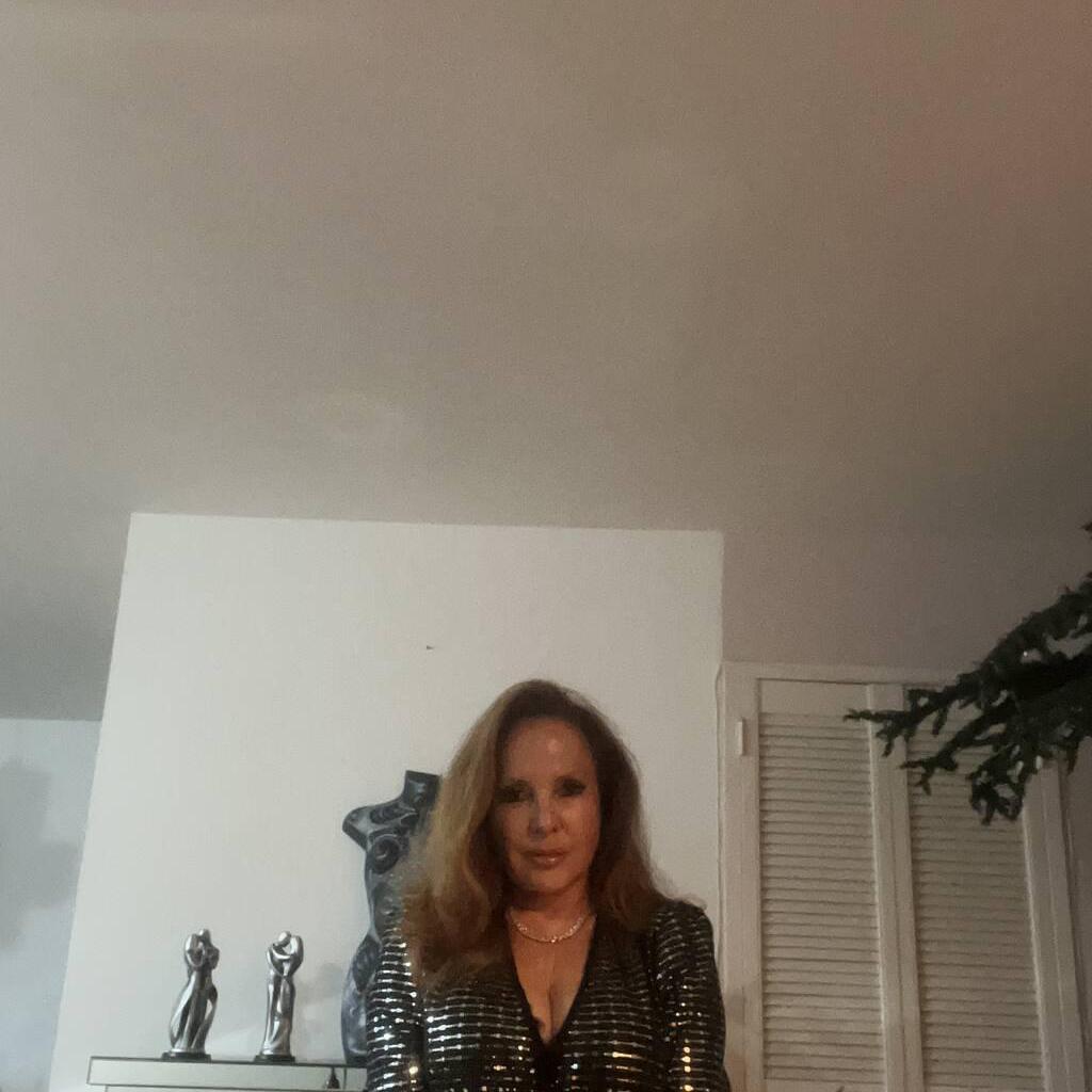 
                        Honee Parlay
                     is Female Escorts. | Toronto | Ontario | Canada | canadatopescorts.com 