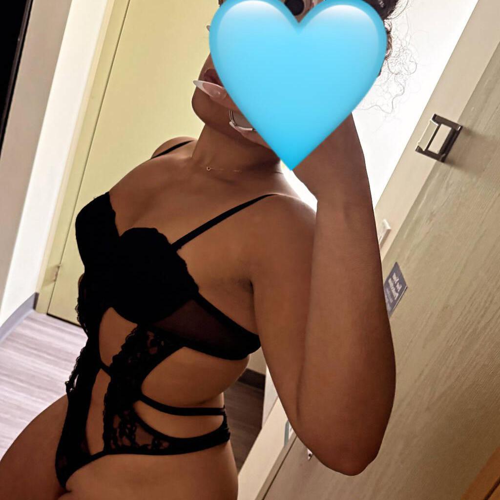 
                        KAYLA LOVE SMITHERS
                     is Female Escorts. | Skeena | British Columbia | Canada | canadatopescorts.com 