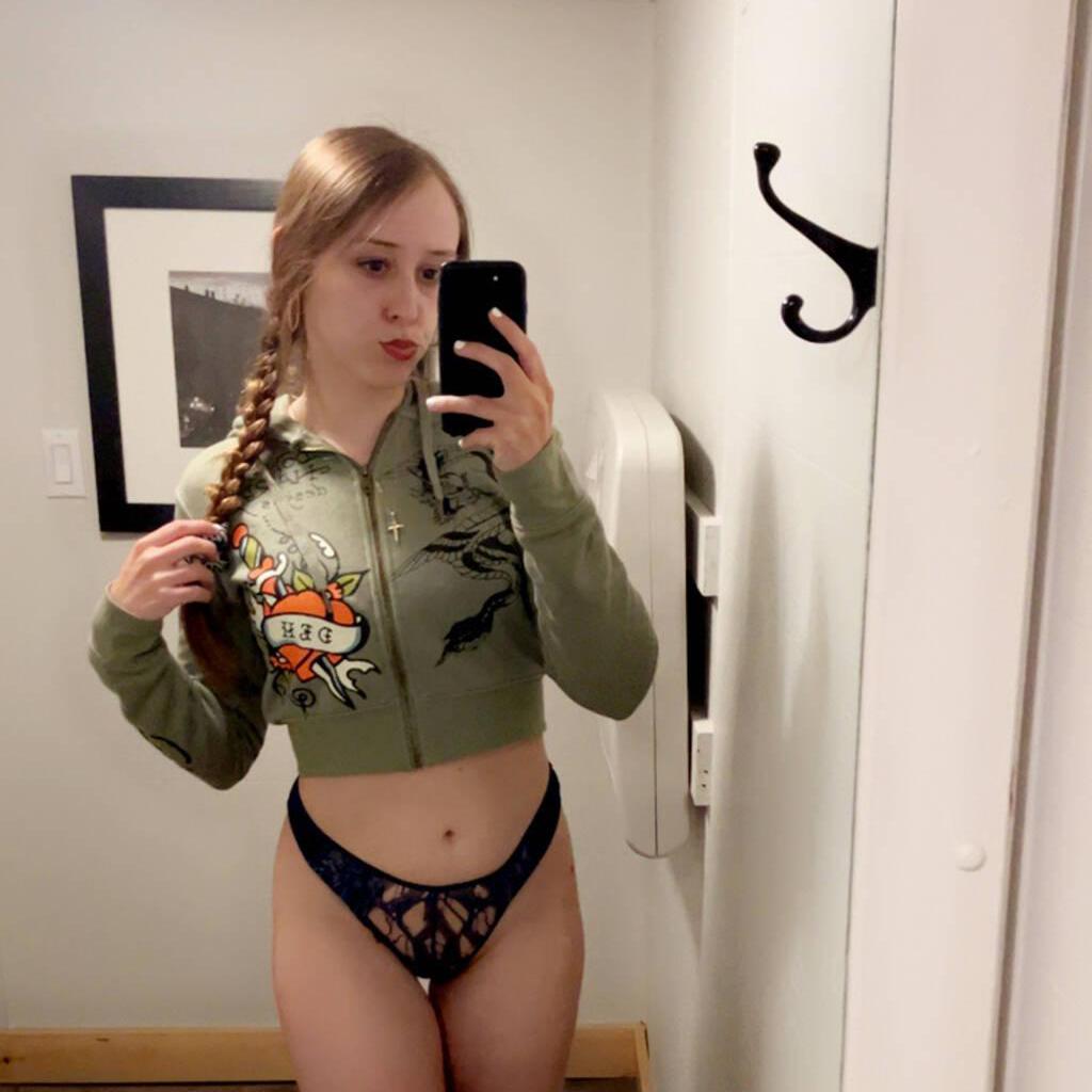 
                        Bella
                     is Female Escorts. | St. Albert | Alberta | Canada | canadatopescorts.com 